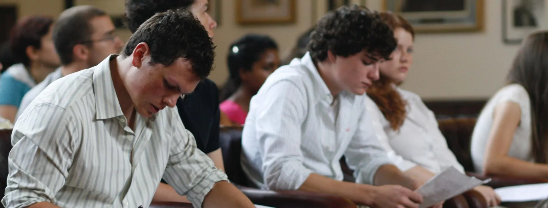 Cursos para adultos y ejecutivos en academia (+18 años)