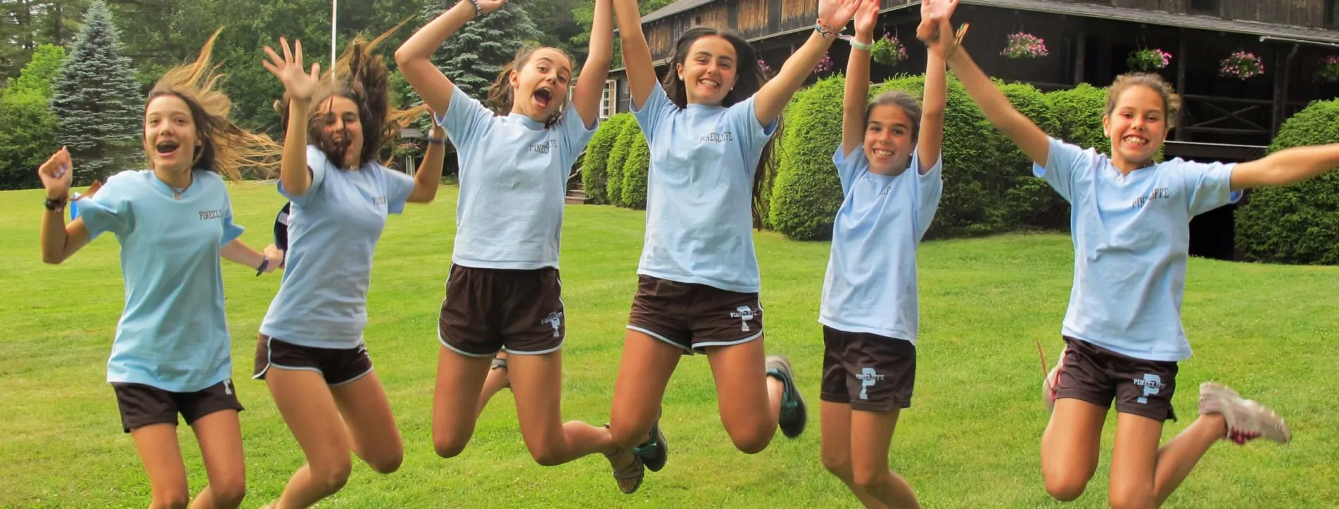 Campamentos en EE.UU. <br>en convivencia con americanos