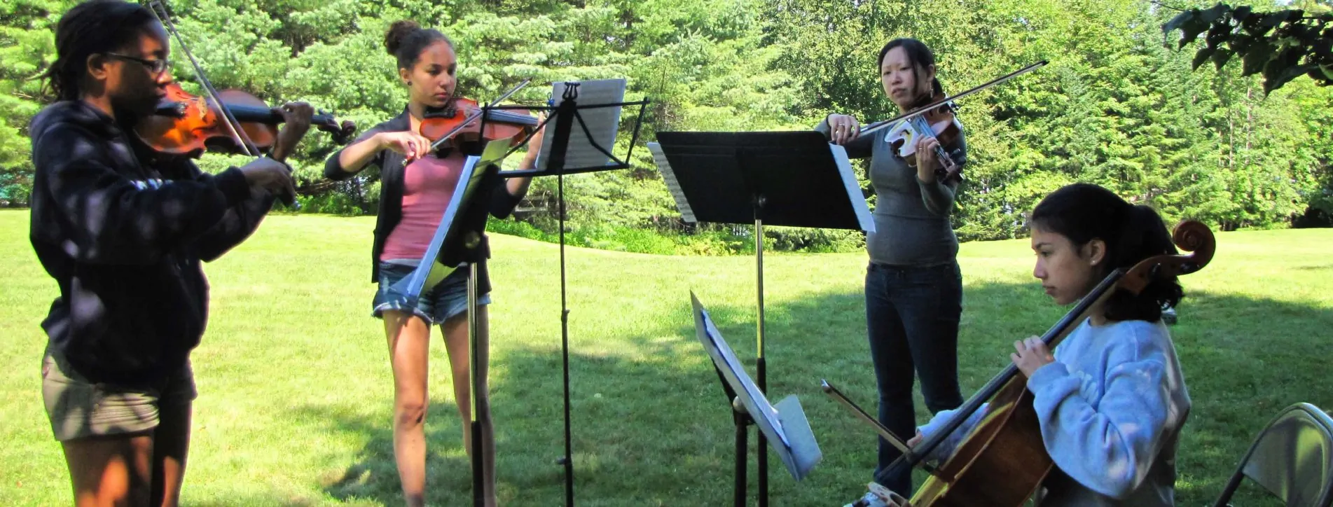 Campamentos especializados en EE.UU. en convivencia con americanos </br>(música, artes, golf)